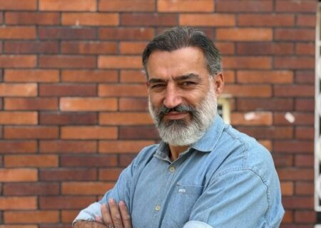 «عمق میدان»؛ بازخوانی یک نبرد سرنوشت‌ساز دریایی/ روایت زندگی بنیان‌گذار دانشگاه کرمان در راه «سینماحقیقت» بیستم