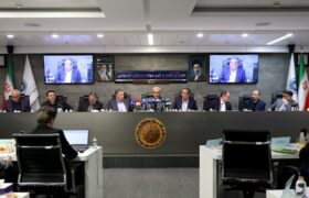 مدنی‌زاده: روش فعلی قیمت‌گذاری دارو پاسخگو نیست | همتی: محدودیت بانکی صادرکنندگان عراق رفع می‌شود