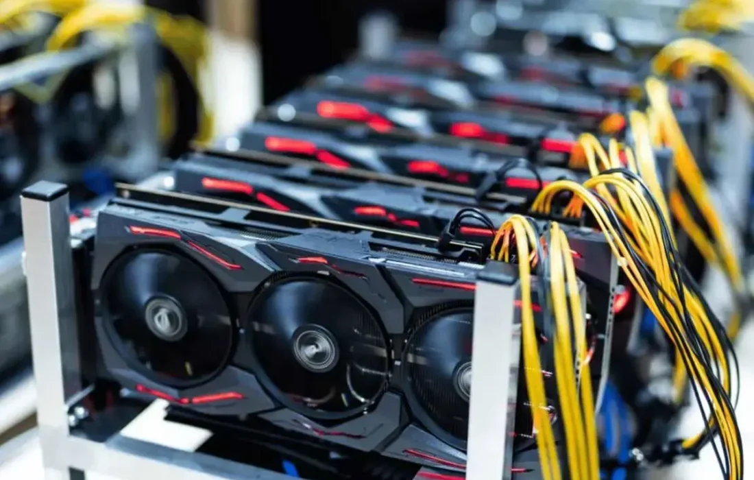 مصوبه جدید علیه ماینرهای غیرمجاز / برق متخلفان قطع و مجوزشان باطل میشود