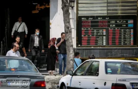 بازار خودرو در برابر دلار ایستاد + جدول قیمت