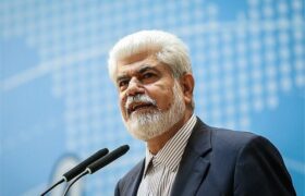شهریاری: دولت برای فروش اینترنتی دارو لایحه بدهد
