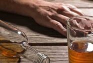 عوارض مصرف الکل را جدی بگیرید؛ از التهاب معده تا هپاتیت الکلی