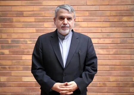 نمایشگاه «زنگ آخر» در نجف گشایش یافت