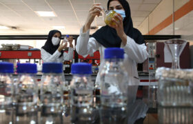 اهمیت بررسی مواد اولیه داروهای ضروری و حیاتی