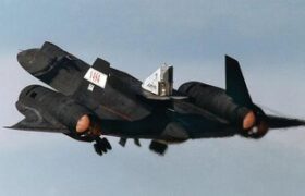 تصاویر ماهواره‌ای نشان می‌دهند یک هواپیمای SR-71 ناپدید شده / آیا پرنده سیاه دوباره پرواز می‌کند؟