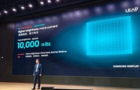 سامسونگ درخشان‌ترین نمایشگر OLED موبایل را معرفی کرد