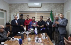 «شش نقطه» باید از رادیو فراتر برود و به تلویزیون و سینما برسد/ جشن صدایی که دیده شد