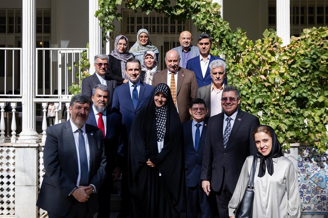 وقتی سفرای آمریکای لاتین میزبان خبرنگاران شدند وقتی سفرای آمریکای لاتین میزبان خبرنگاران شدند